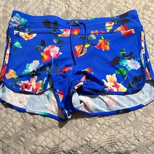 Athleta Surge Floral Print Short